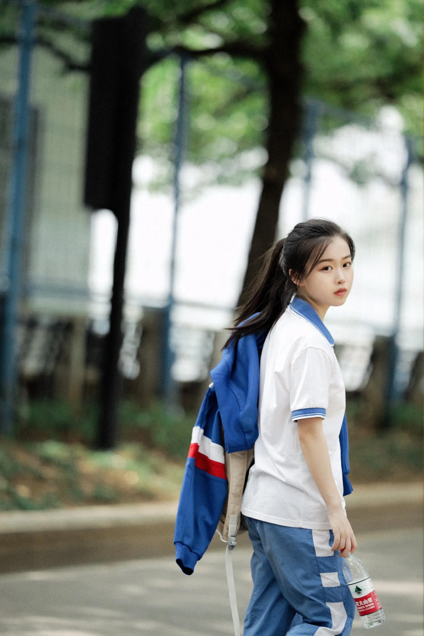 [艺图语] 2022.05.17 等你下课 CC [21P]插图3